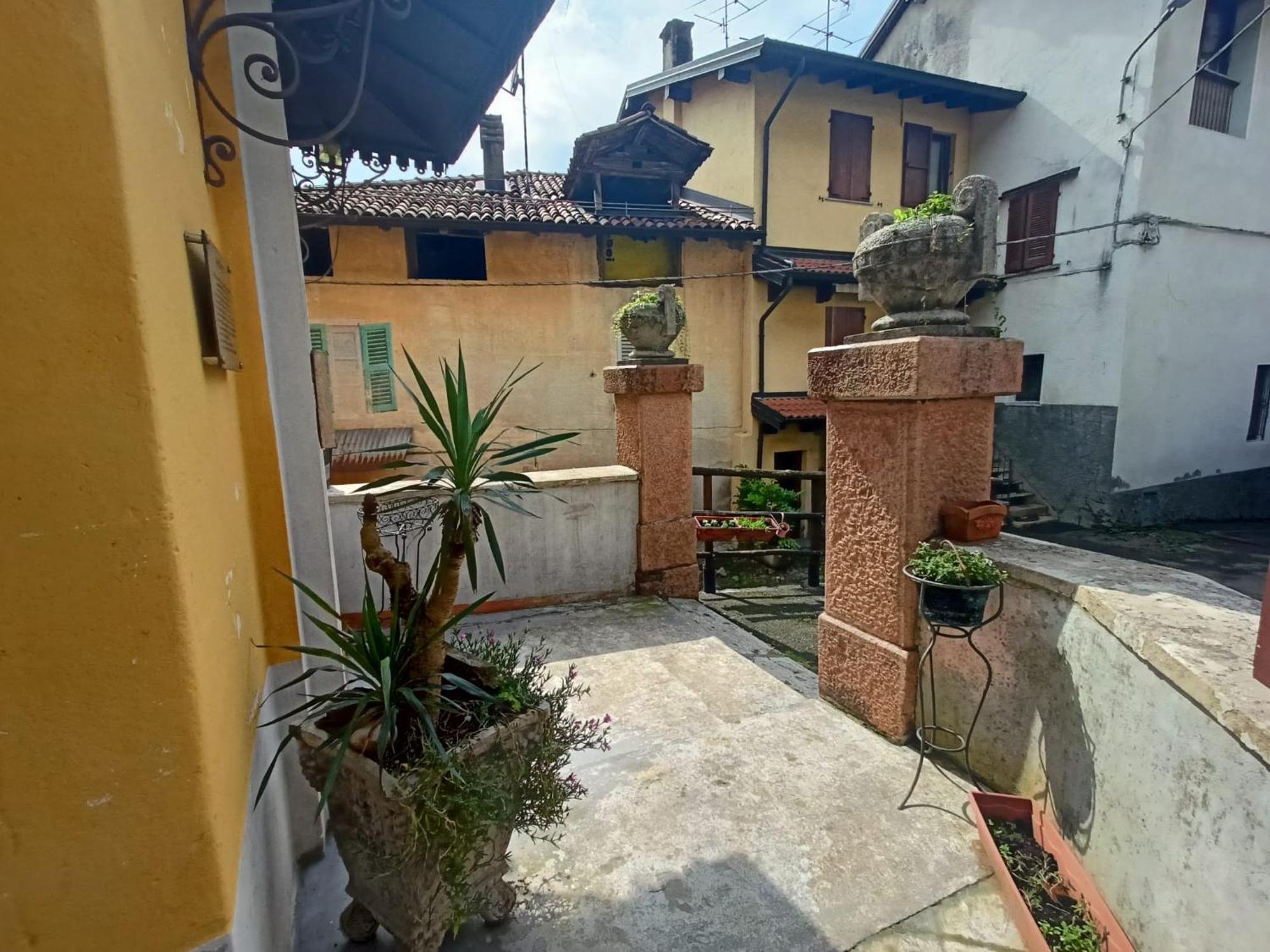 Foresteria Lombarda B & B Ca' Pelitti Ganna Ngoại thất bức ảnh