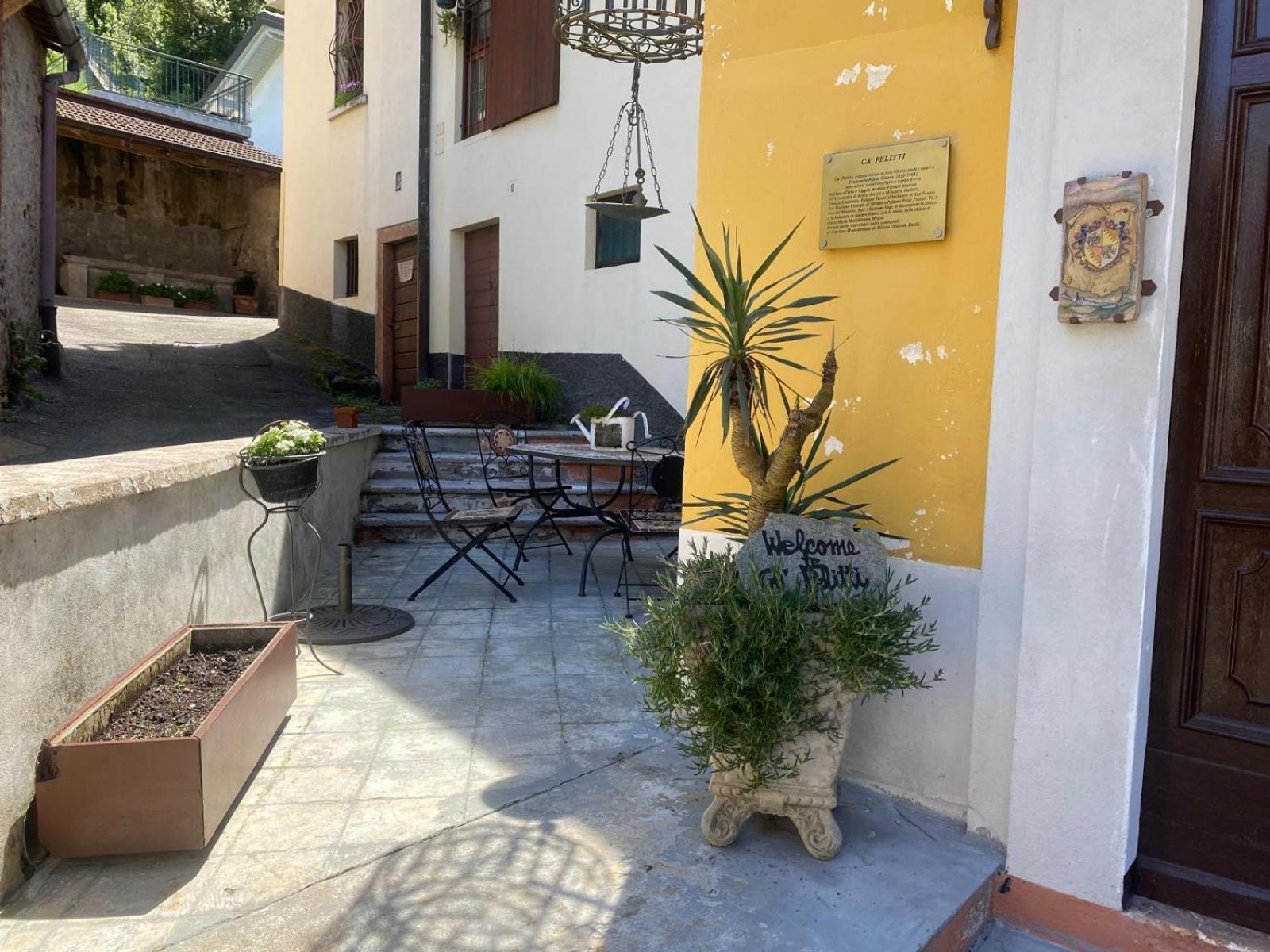 Foresteria Lombarda B & B Ca' Pelitti Ganna Ngoại thất bức ảnh