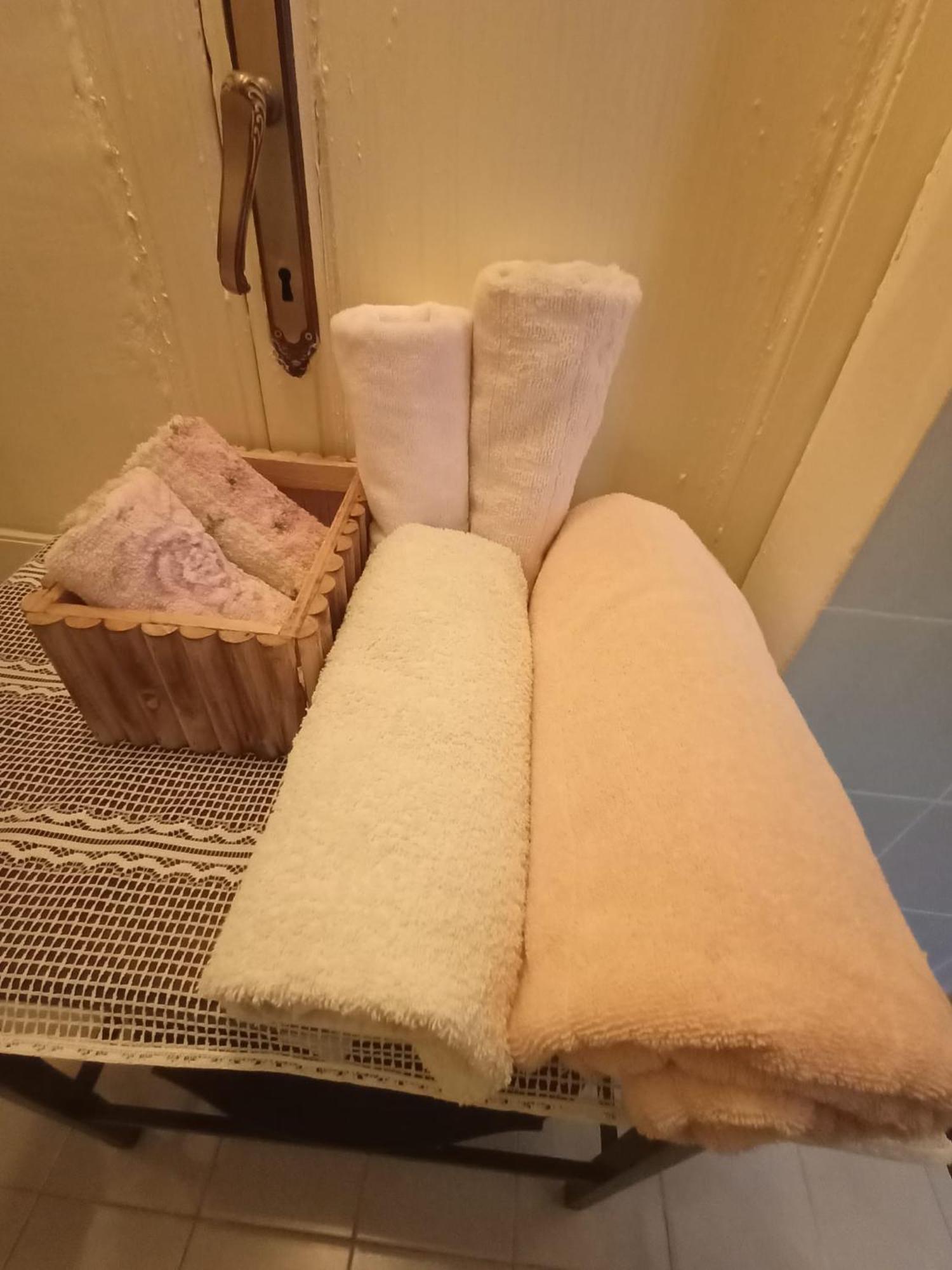 Foresteria Lombarda B & B Ca' Pelitti Ganna Ngoại thất bức ảnh